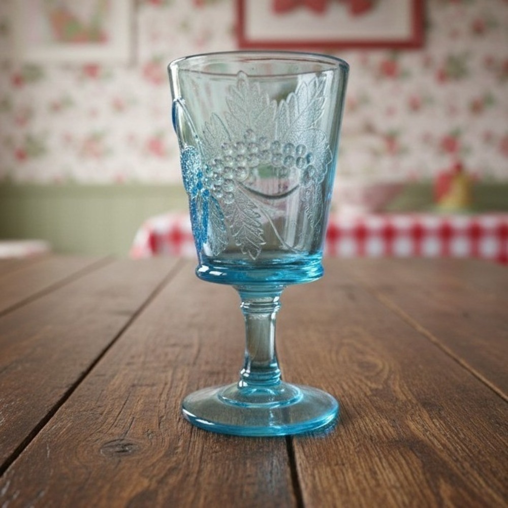 LG Wright Light Aqua Blue Goblet, Vintage Strawberries & Currant‎ Design Glass
